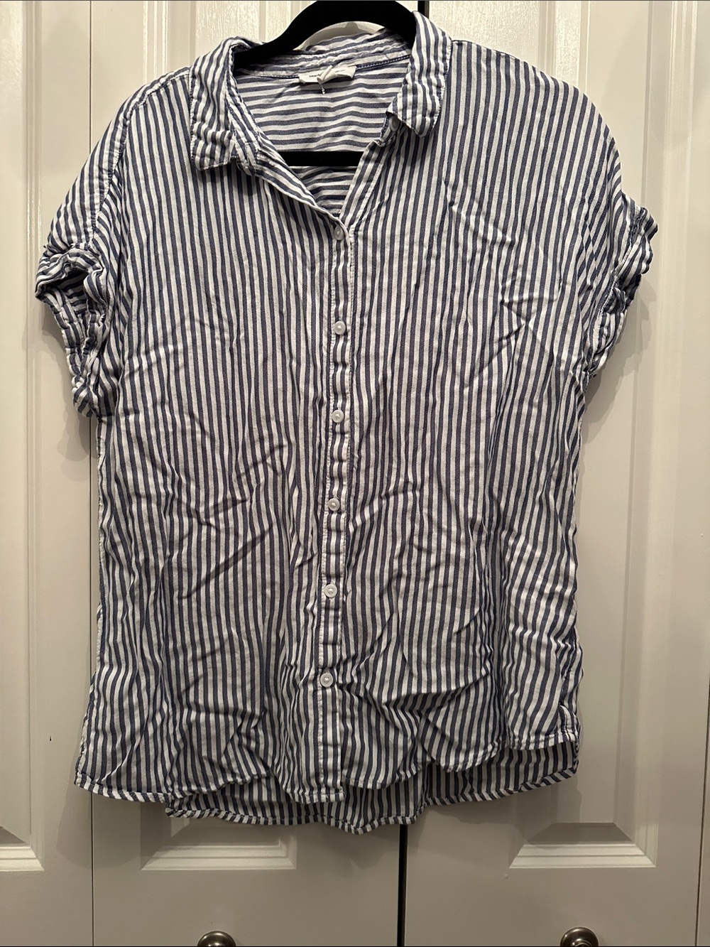beachlunchlounge women's Blue & White Striped Short-Sleeve Button-Down Shirt L